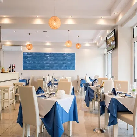 호텔 Palotel Design 고우비아