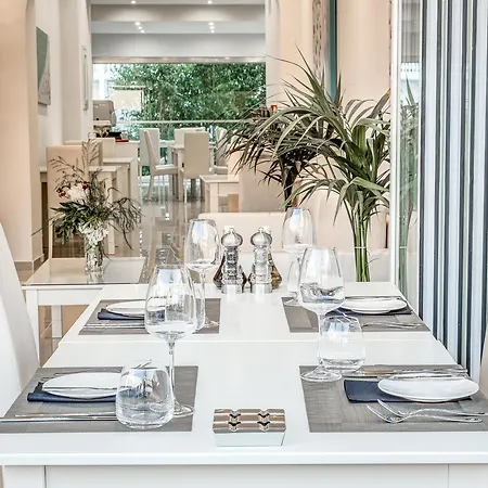 Palotel Design 2*